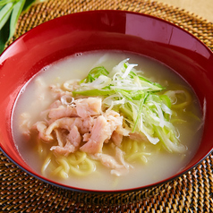 〆の鶏白湯ラーメン