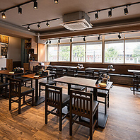 【広々空間】川崎駅1分◎100名までOKな清潔感のある店内