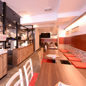 牡蠣ひよっこ商店銀山町店の雰囲気2