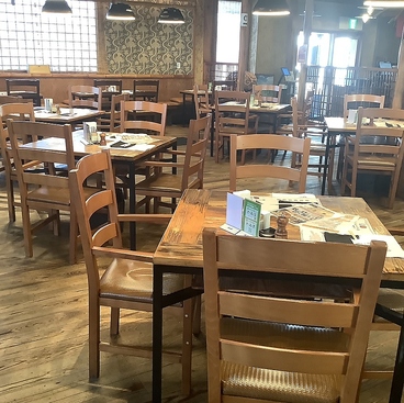 炭焼き俵バーグ 寛屋 堺百舌鳥店の雰囲気1