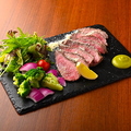 料理メニュー写真&nbsp;牛もものカルパッチョサラダ