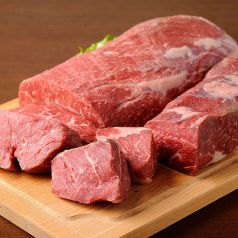 ■本格的肉料理を気軽に食べられる肉酒場ビストロ