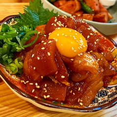 海鮮ユッケ (鯛 or サーモン)