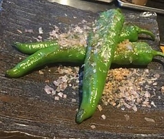 万願寺とうがらしの鉄板焼き