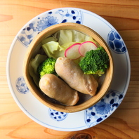 食材の旨みを閉じ込めたせいろ蒸し