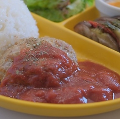 豆腐と合挽のトマト煮込みハンバーグ