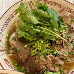 16 牛バラとホホ肉のフォー
