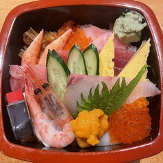 海鮮丼(上)