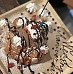 記念日やお誕生日などの特別な日に「メッセージプレート」を承ります♪サプライズ演出のお手伝いも◎