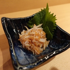 梅水晶(さめなんこつ梅肉あえ)/Shark Cartilage with Plum Paste
