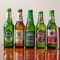 開放感溢れるアジアンリゾートのような店内はビールが◎