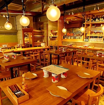 ワインの酒場 ディプント大宮西口店の雰囲気1