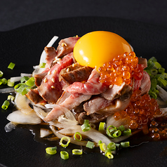 和牛といくらの背徳ユッケ
