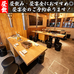 肉質にこだわる大人の隠れ家！厳選した熟成肉や厚切りタンを、落ち着いた空間でじっくり味わえる雰囲気です。※画像は系列店