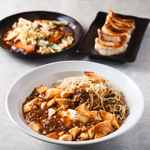 自家製餃子や麻婆焼きそばをはじめ、多様な中華料理を堪能できる店♪普段使いに◎