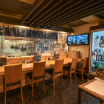 お一人様歓迎！カウンター席で気軽にしぞーかおでんと日本酒を楽しめます。