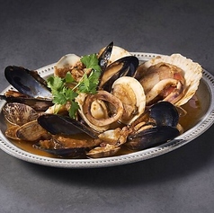 魚介のトマト煮込み” ズッパ ディ ペッシェ”