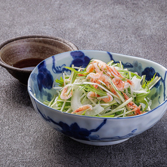 桜海老と新玉ねぎのサラダ