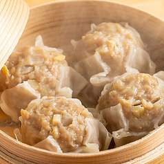 肉感強い特大シュウマイ