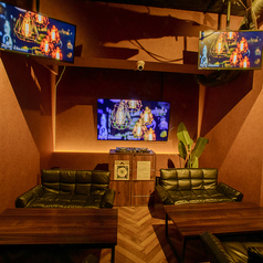 【西新宿直結 少人数貸切可】カラオケ飲み放題2000円 131music barの特集写真