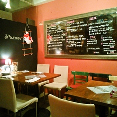 店内奥にはちょっぴり区切られたスペースも。