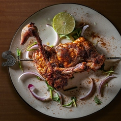 岩手県産 いわい鶏の骨付きスパイシーチキン