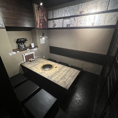 掘りごたつの個室で、接待・宴会で人気！店内電子タバコ喫煙可能となっております。電子タバコ以外の方は喫煙ルームもご用意致しております。