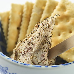 チーズコンビーフクラッカー添え