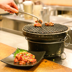 ジンギスカン鍋と網焼きの二種類