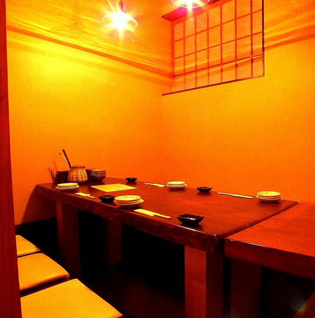 少人数でのお食事会や飲み会には最適！人気店のためご予約はお早めに