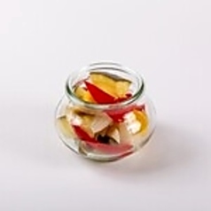 季節野菜の自家製ピクルス