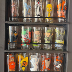 様々なキャラクターが描かれたグラスを使用しており、飲み物をより楽しくお召し上がりいただけます。