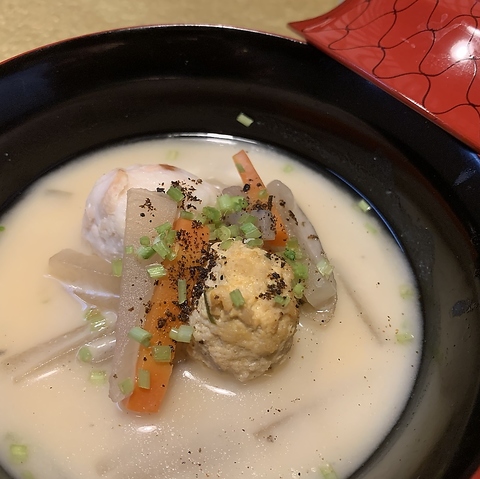 四季を楽しむ自慢のコース料理とワインソムリエのおすすめワインを堪能◎