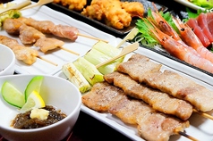 豚串/鶏串/レバー/砂肝/鶏皮/豚トロ/豚タン