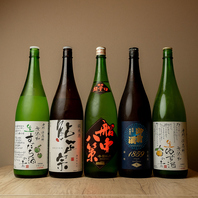 藁焼きの旨みを深める、厳選された銘酒とこだわりの一杯