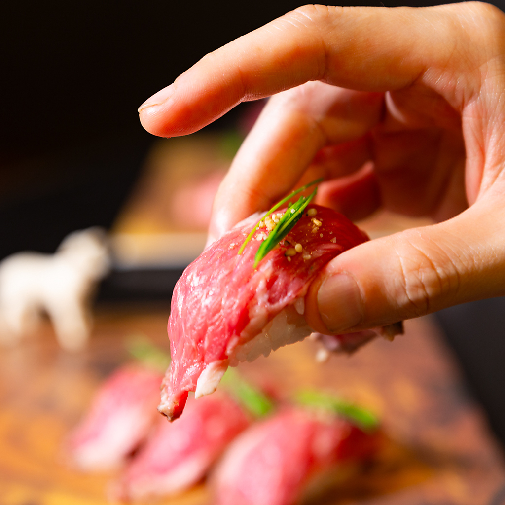 肉の新たな魅力を。旨味と食感が口いっぱいに広がります。上質な肉の贅沢なひとときをご堪能ください