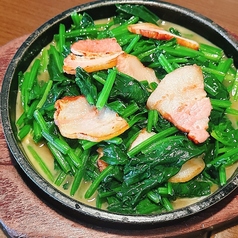 ほうれん草ベーコン焼き