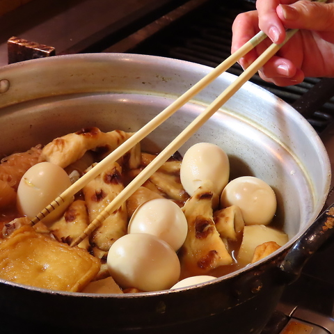 地酒とおばんざいが楽しめる居酒屋！駅近なので地元の方から観光客の方まで楽しめます