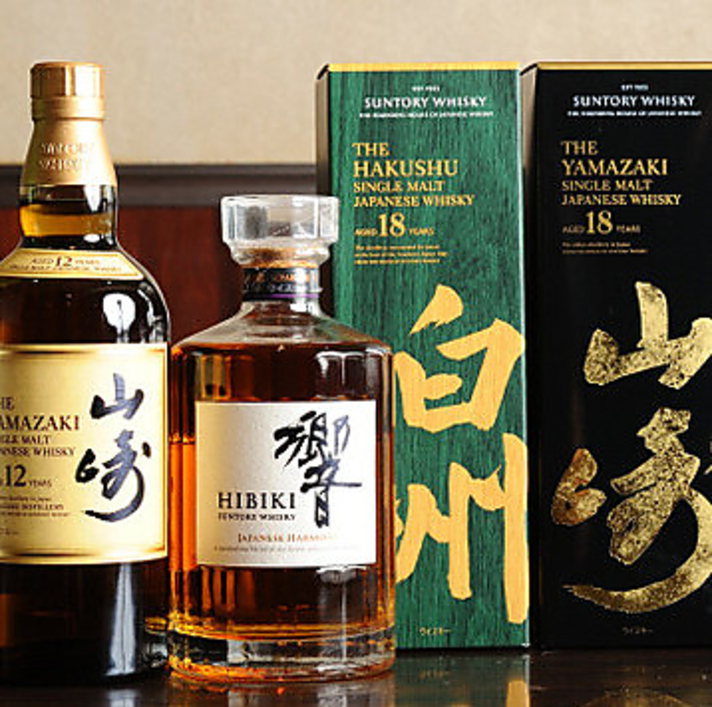 白州や山崎、響といったプレミアムウイスキーのハイボールが680円(税込)の衝撃価格。飲むしかない！