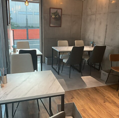 【テーブル席:2名様×2卓】