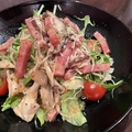 料理メニュー写真&nbsp;ベーコンとキノコのサラダ