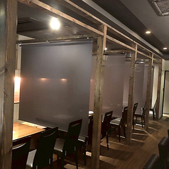 《貸切最大30名様まで》ご宴会時には貸切25名～30名様までご利用いただけます。ご家族と、ご友人と、会社の皆様と、こだわりの逸品を心ゆくまでお楽しみください。
