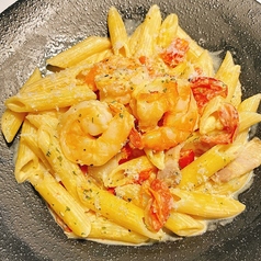 新鮮えびのトマトクリーム　ペンネ