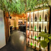 入り口のボトル棚