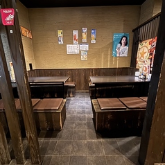 中規模にピッタリなテーブル席もございます!10~14名様可能。