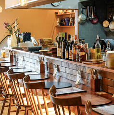 カウンター席×８名様