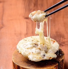 噴火湾産ホタテのび～るチーズグラタン