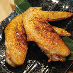 徳島産「阿波尾鶏」を使用した藁炙り焼きはまさに絶品！四国の銘酒と一緒にお召し上がり下さい。