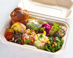サラダバーをテイクアウトに！