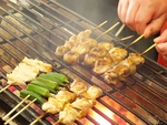 仕事帰りにもオススメの居酒屋です♪お財布に嬉しいリーズナブルな焼鳥を、思う存分ご堪能ください♪
